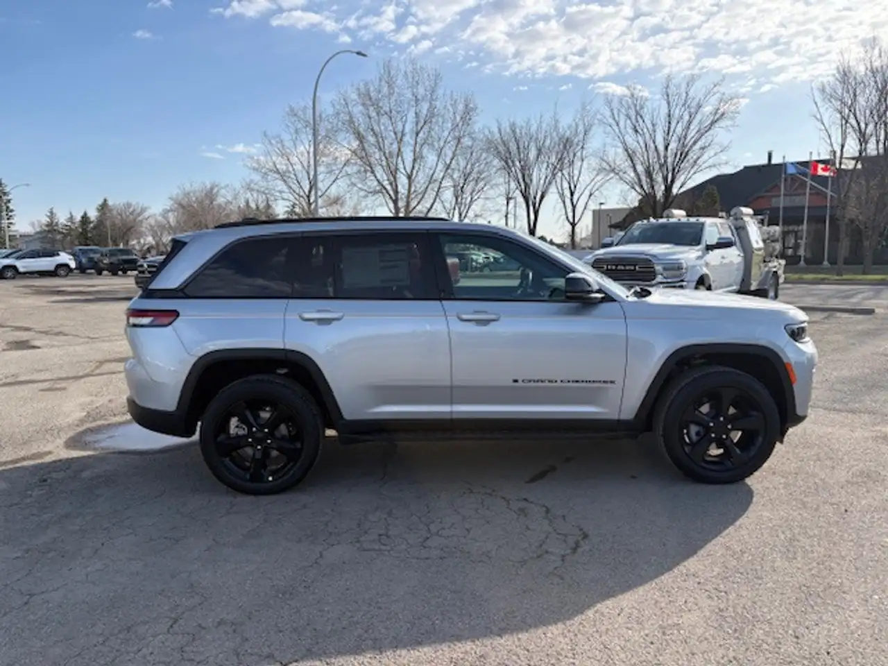 Jeep Grand Cherokee снимка Jeep Grand Cherokee