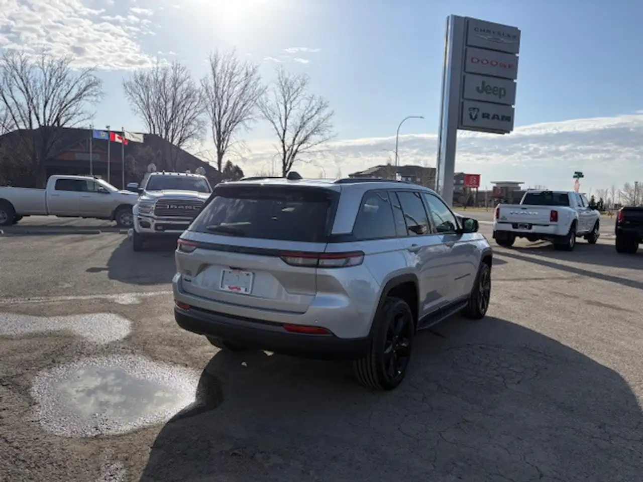 Jeep Grand Cherokee снимка Jeep Grand Cherokee