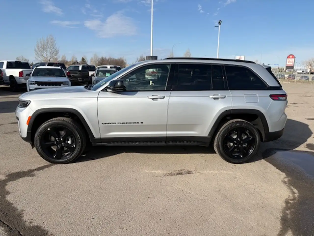 Jeep Grand Cherokee снимка Jeep Grand Cherokee