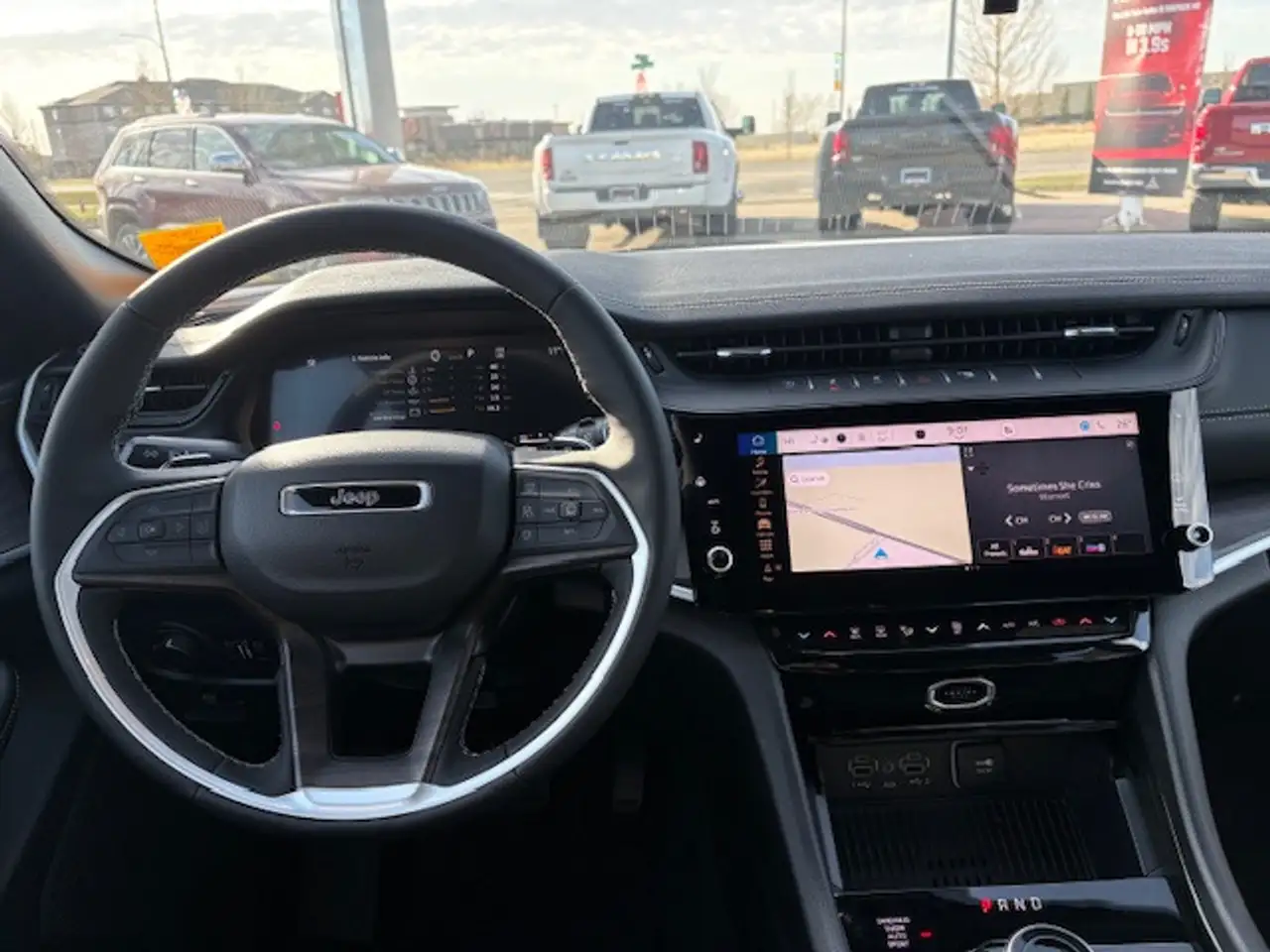Jeep Grand Cherokee снимка Jeep Grand Cherokee