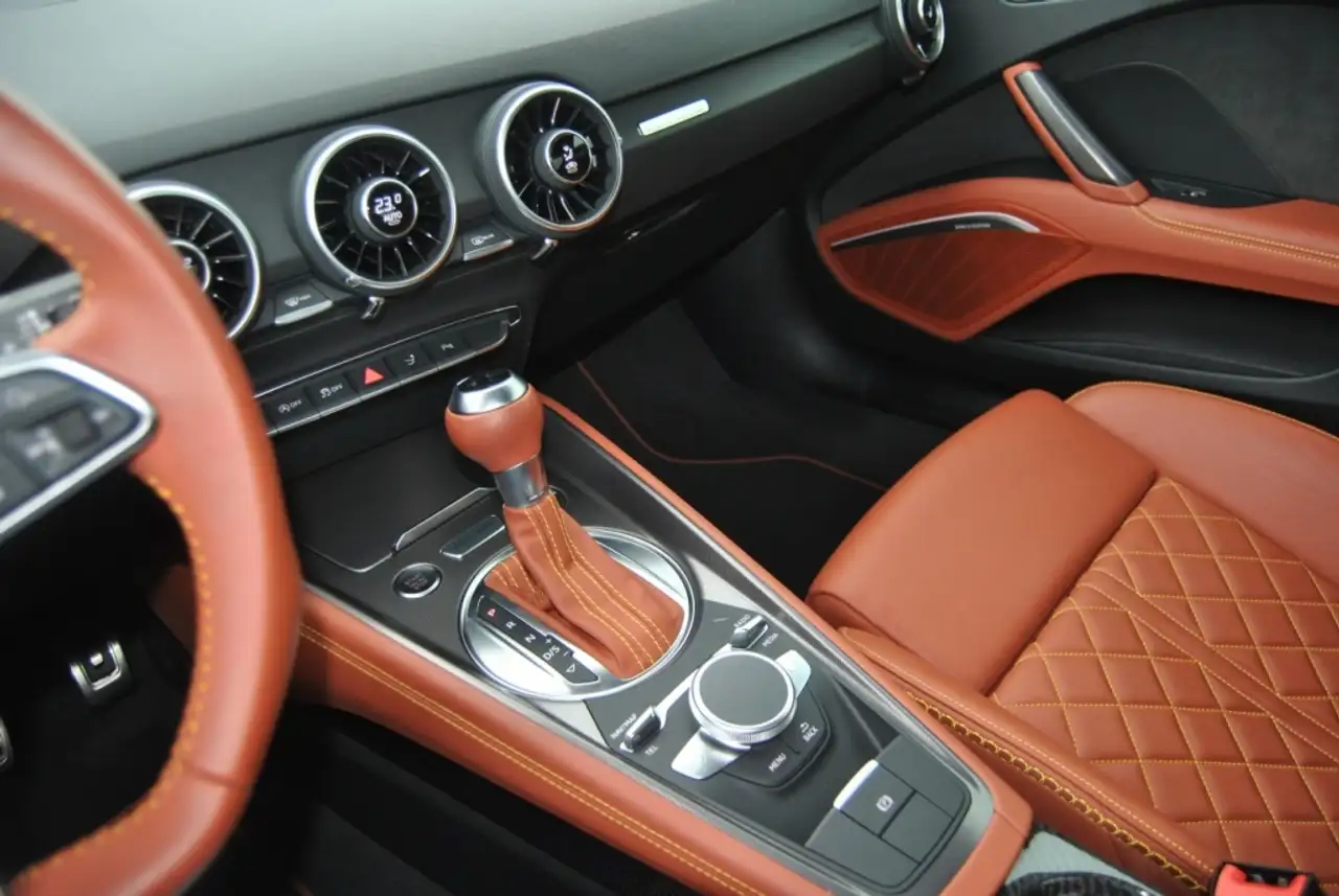 Audi TT снимка Audi TT