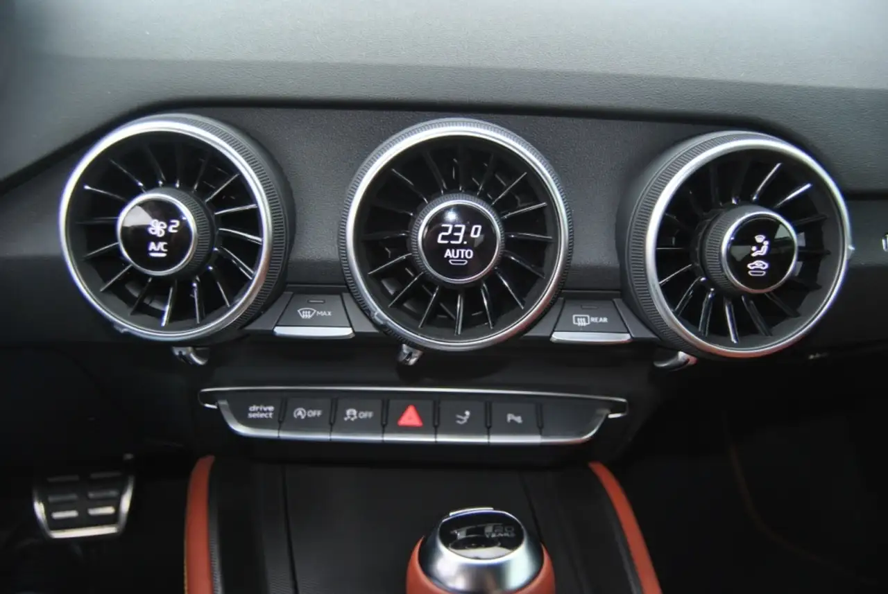 Audi TT снимка Audi TT