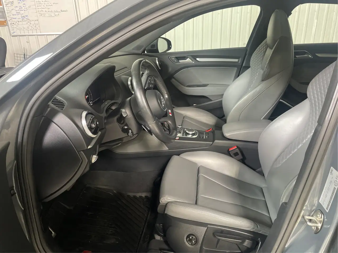 Audi S3 снимка Audi S3