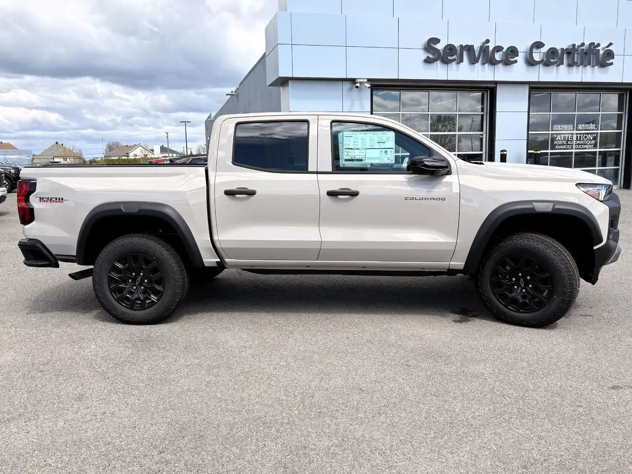 Chevrolet Colorado снимка Chevrolet Colorado