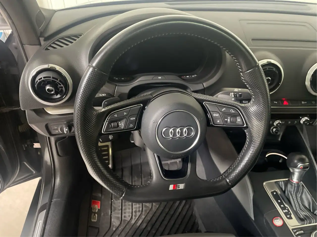 Audi S3 снимка Audi S3