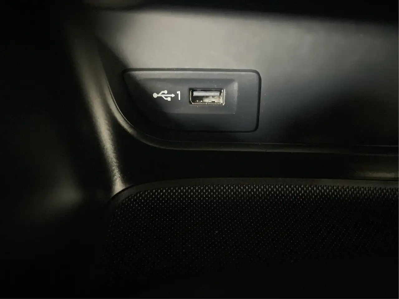 Audi S3 снимка Audi S3