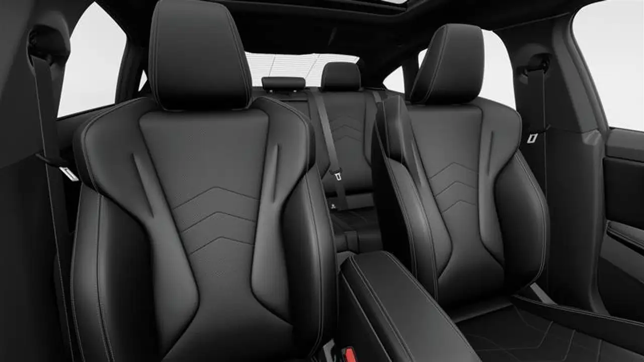 BMW 2 Series снимка BMW 2 Series