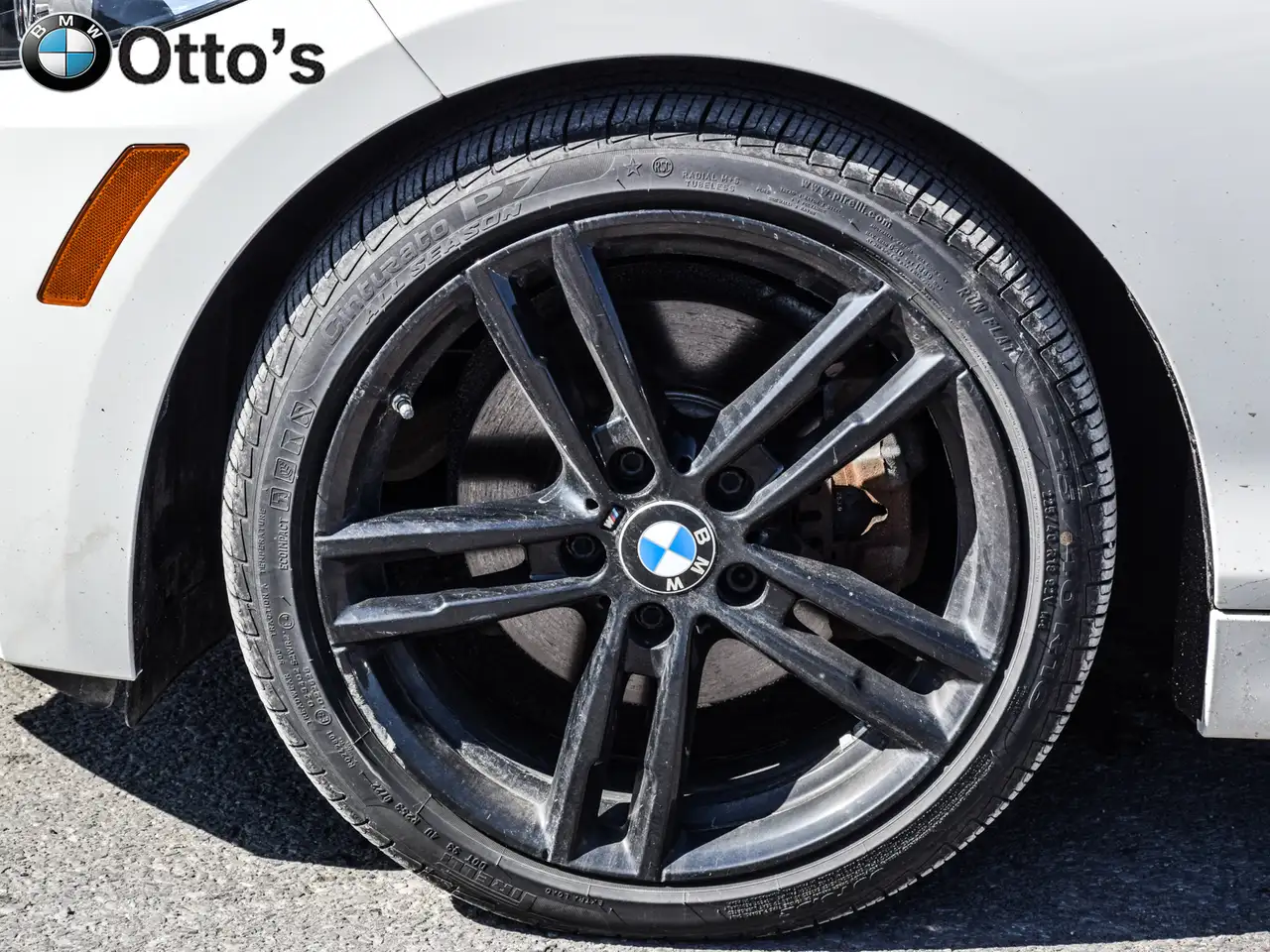 BMW 2 Series снимка BMW 2 Series