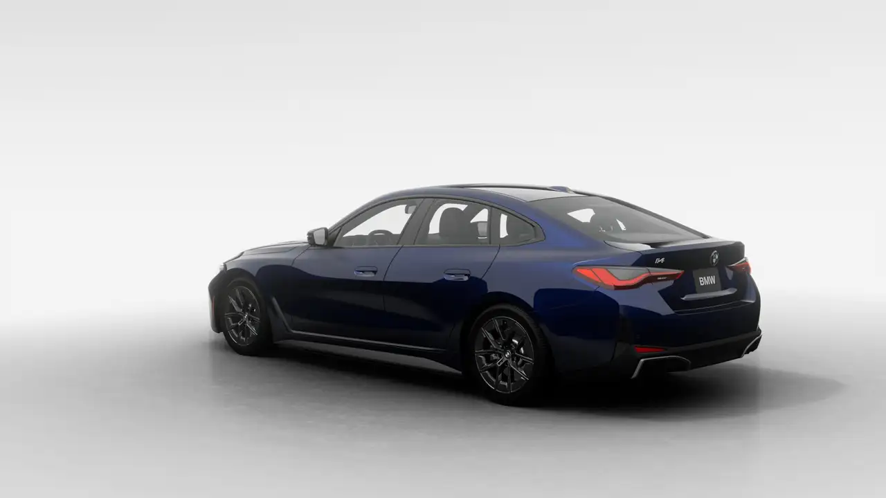 BMW i4 photo BMW i4