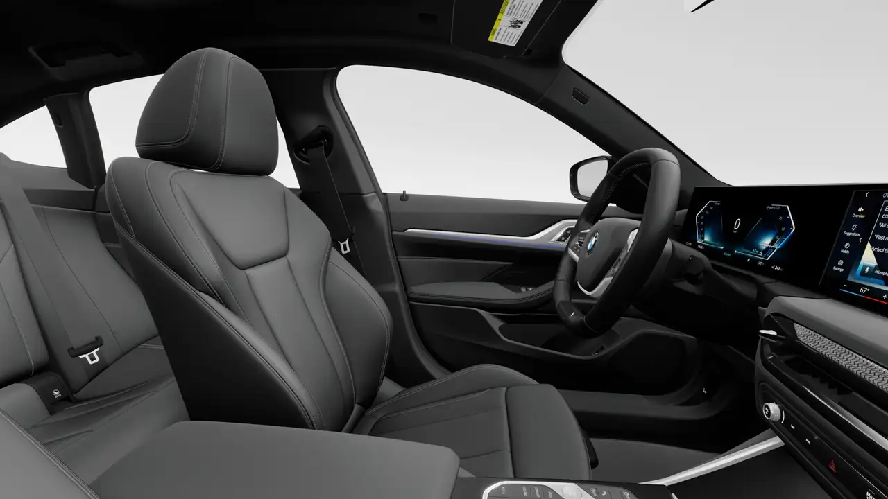 BMW i4 photo BMW i4