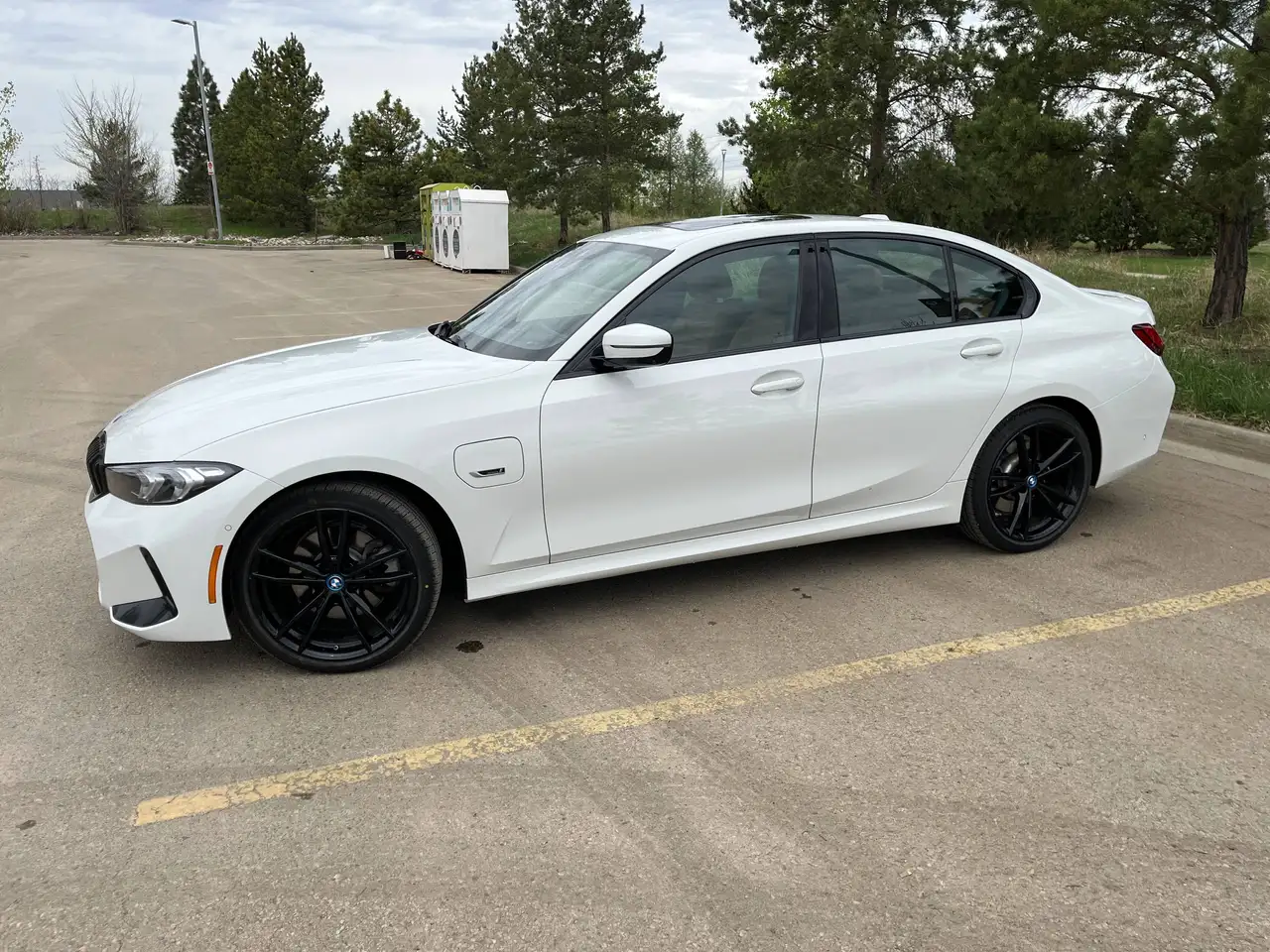 BMW 3 Series photo BMW 3 Series