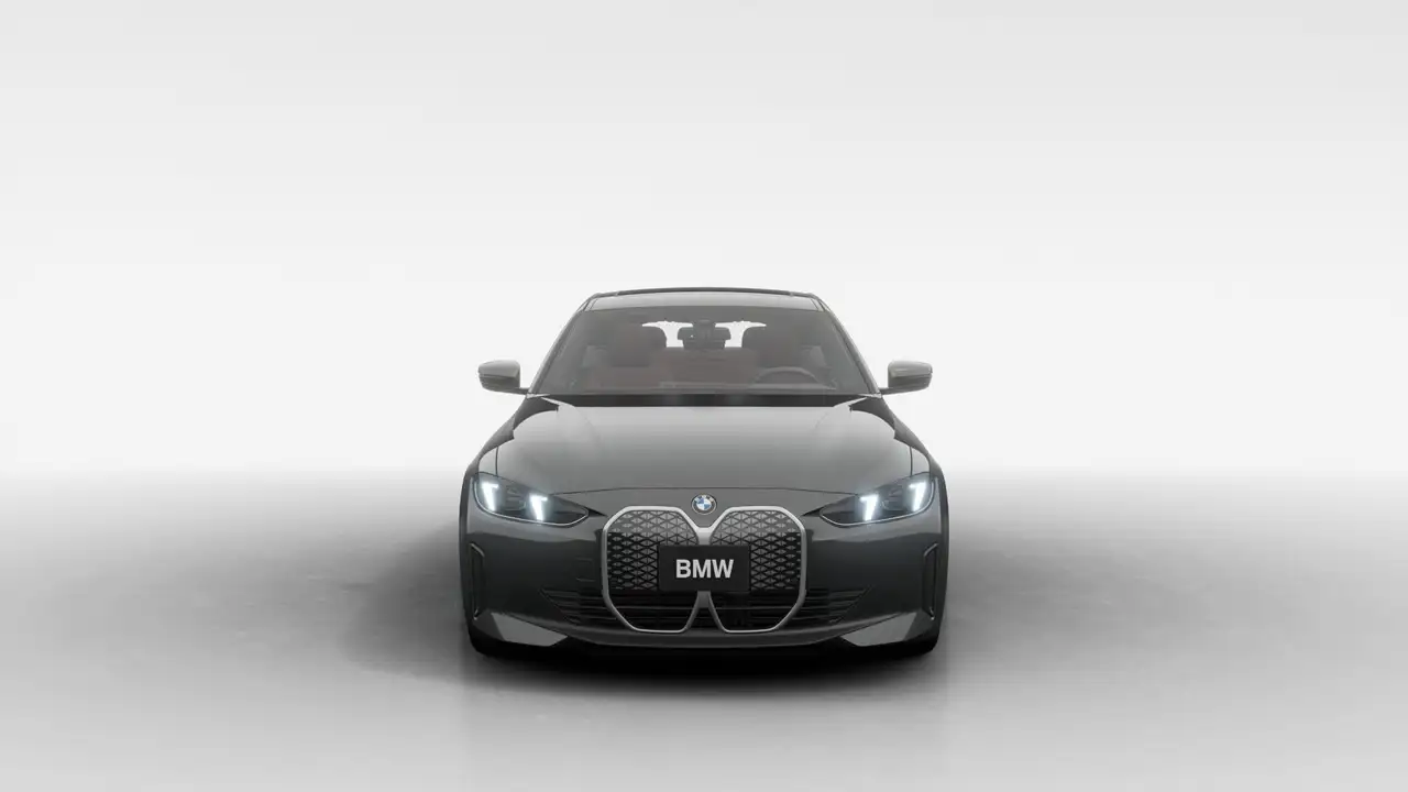 BMW i4 photo BMW i4