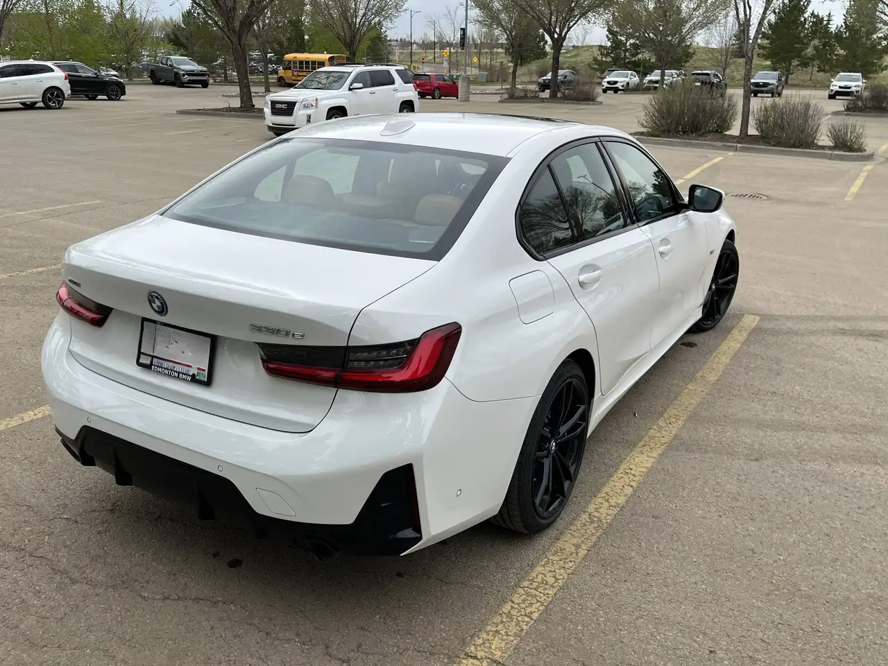 BMW 3 Series photo BMW 3 Series