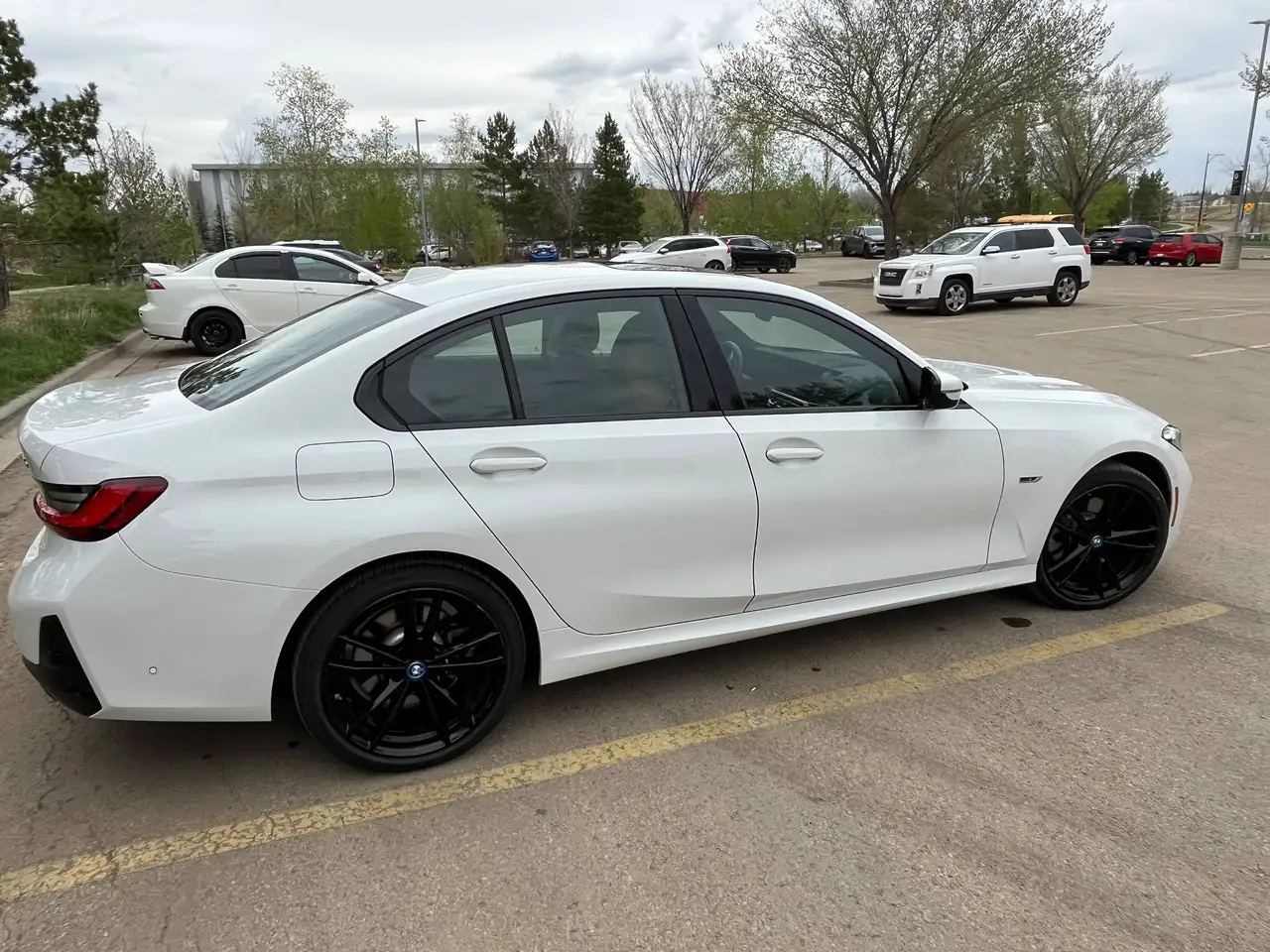 BMW 3 Series photo BMW 3 Series