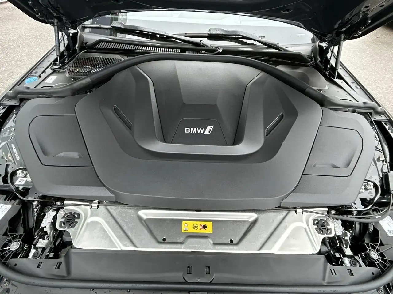 BMW i4 снимка BMW i4