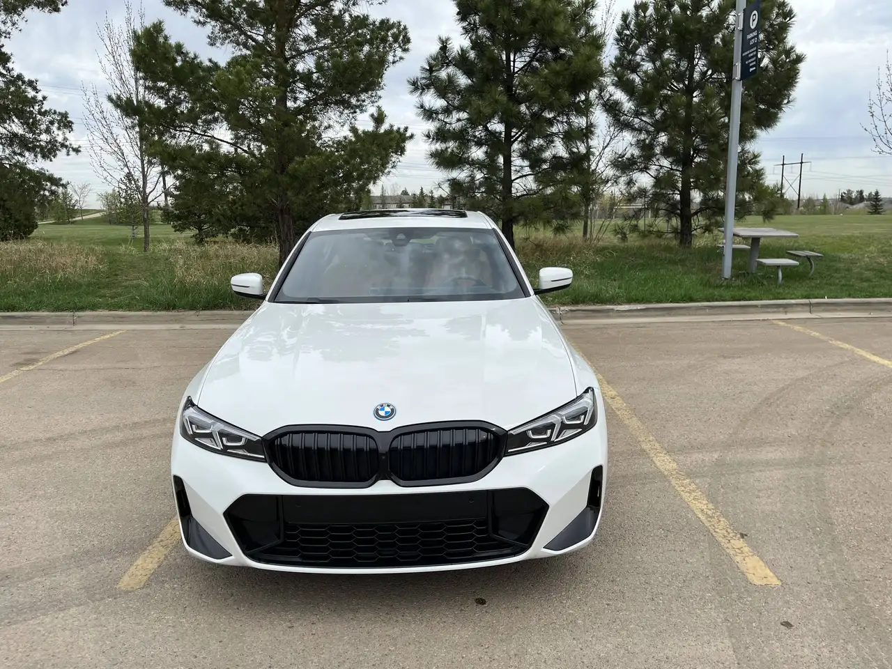 BMW 3 Series photo BMW 3 Series
