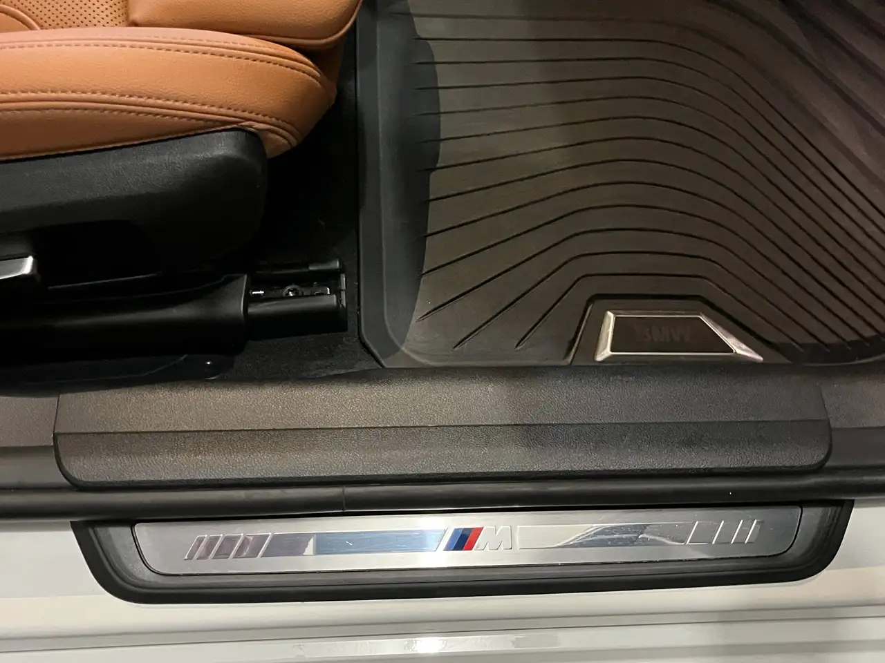 BMW 3 Series photo BMW 3 Series