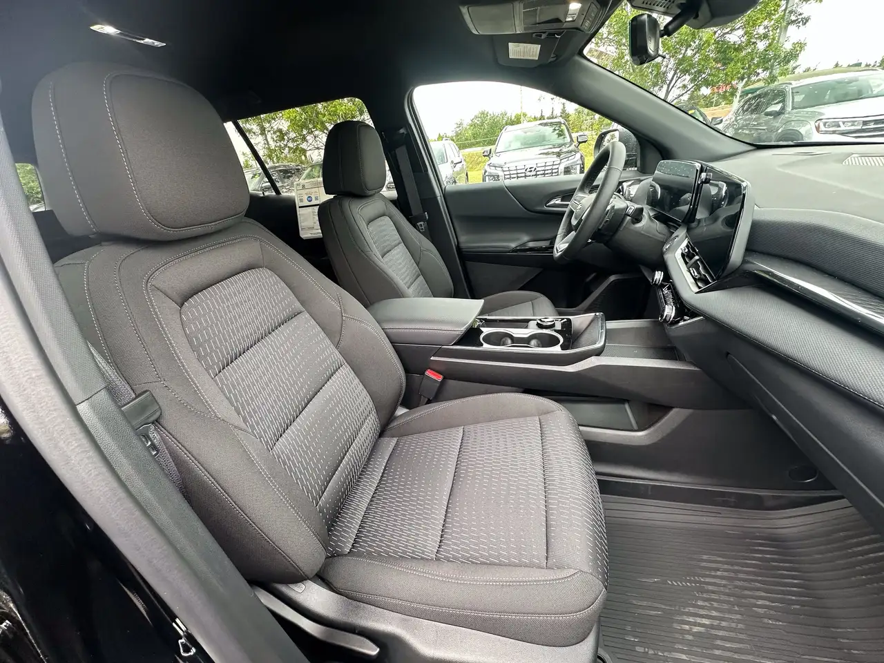 Chevrolet Equinox photo Chevrolet Equinox