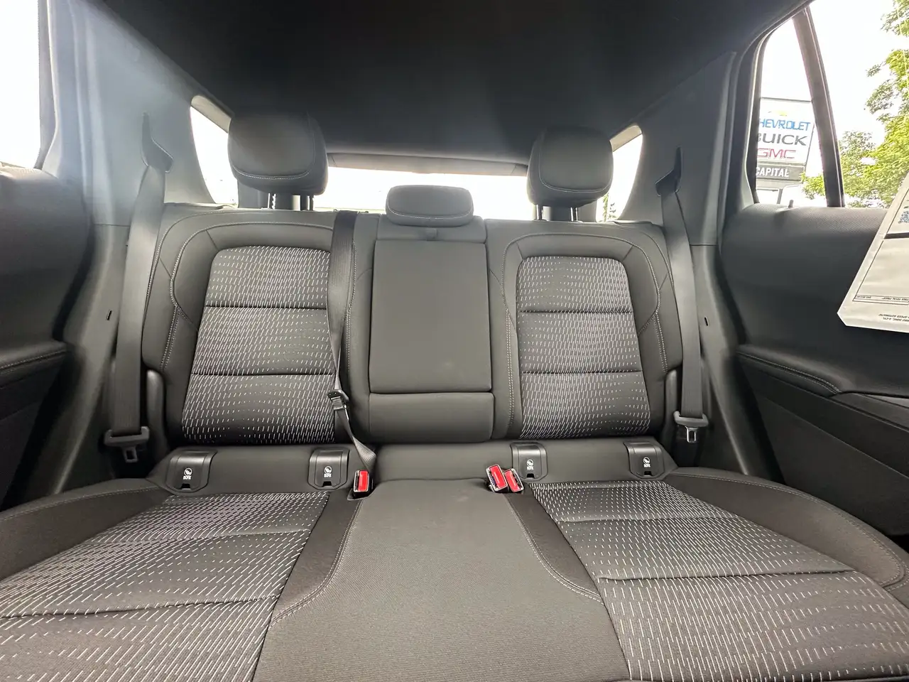 Chevrolet Equinox photo Chevrolet Equinox