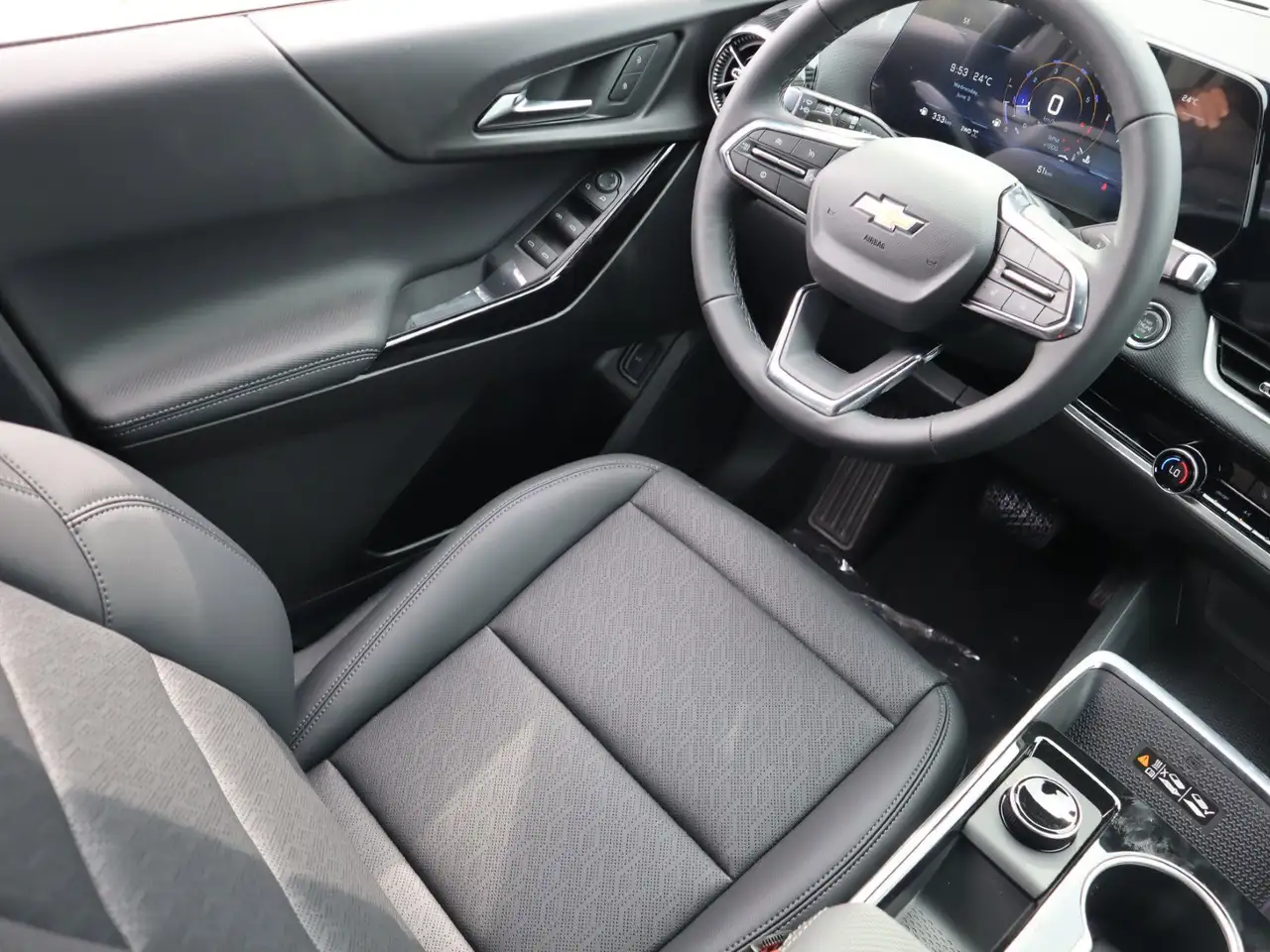 Chevrolet Equinox снимка Chevrolet Equinox