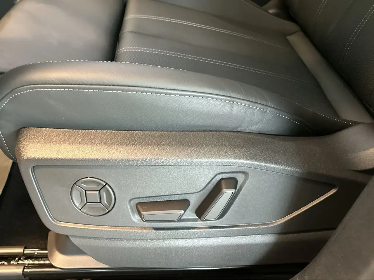 Audi Q5 снимка Audi Q5