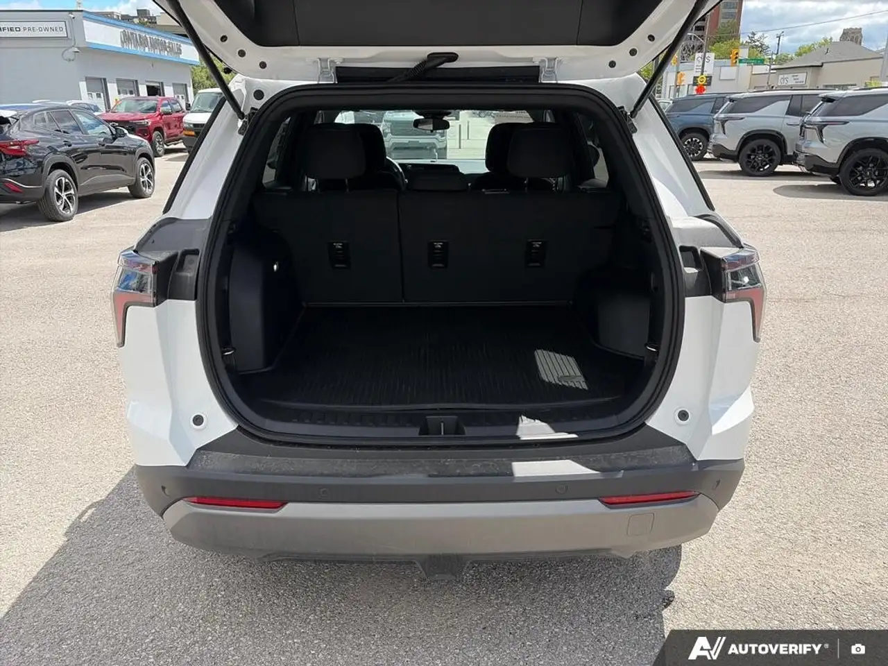 Chevrolet Equinox снимка Chevrolet Equinox