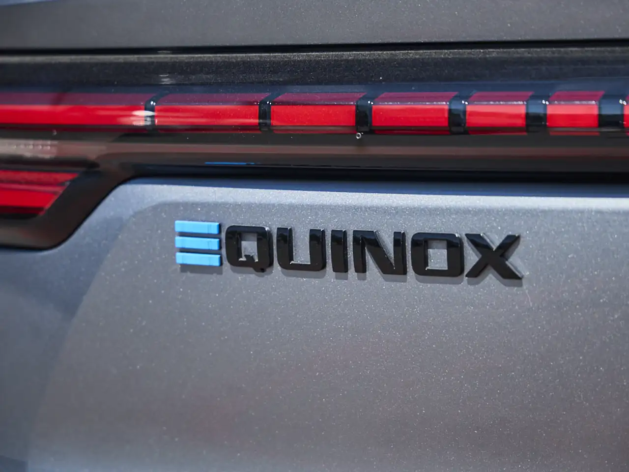 Chevrolet Equinox photo Chevrolet Equinox