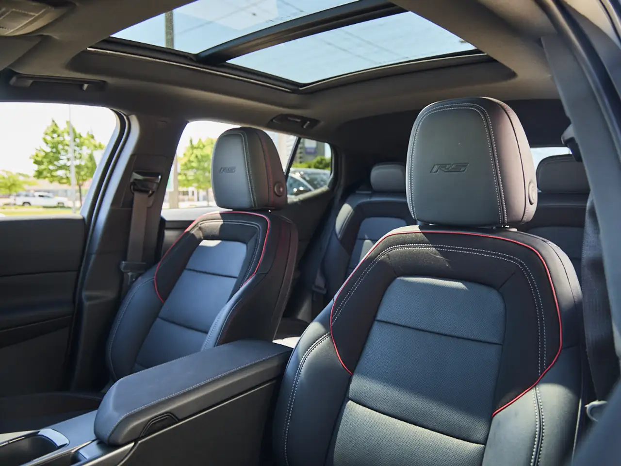 Chevrolet Equinox photo Chevrolet Equinox