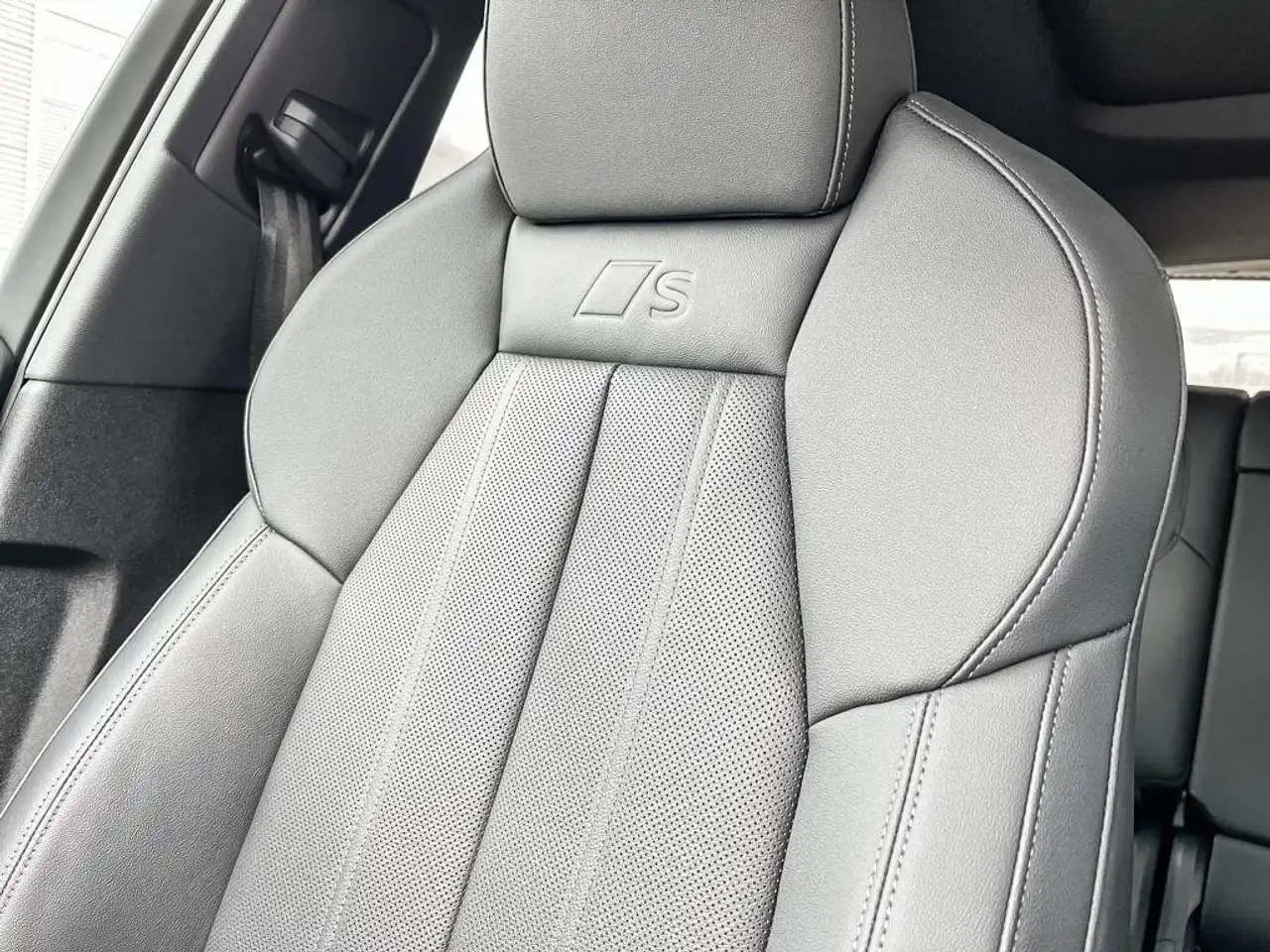 Audi Q5 photo Audi Q5