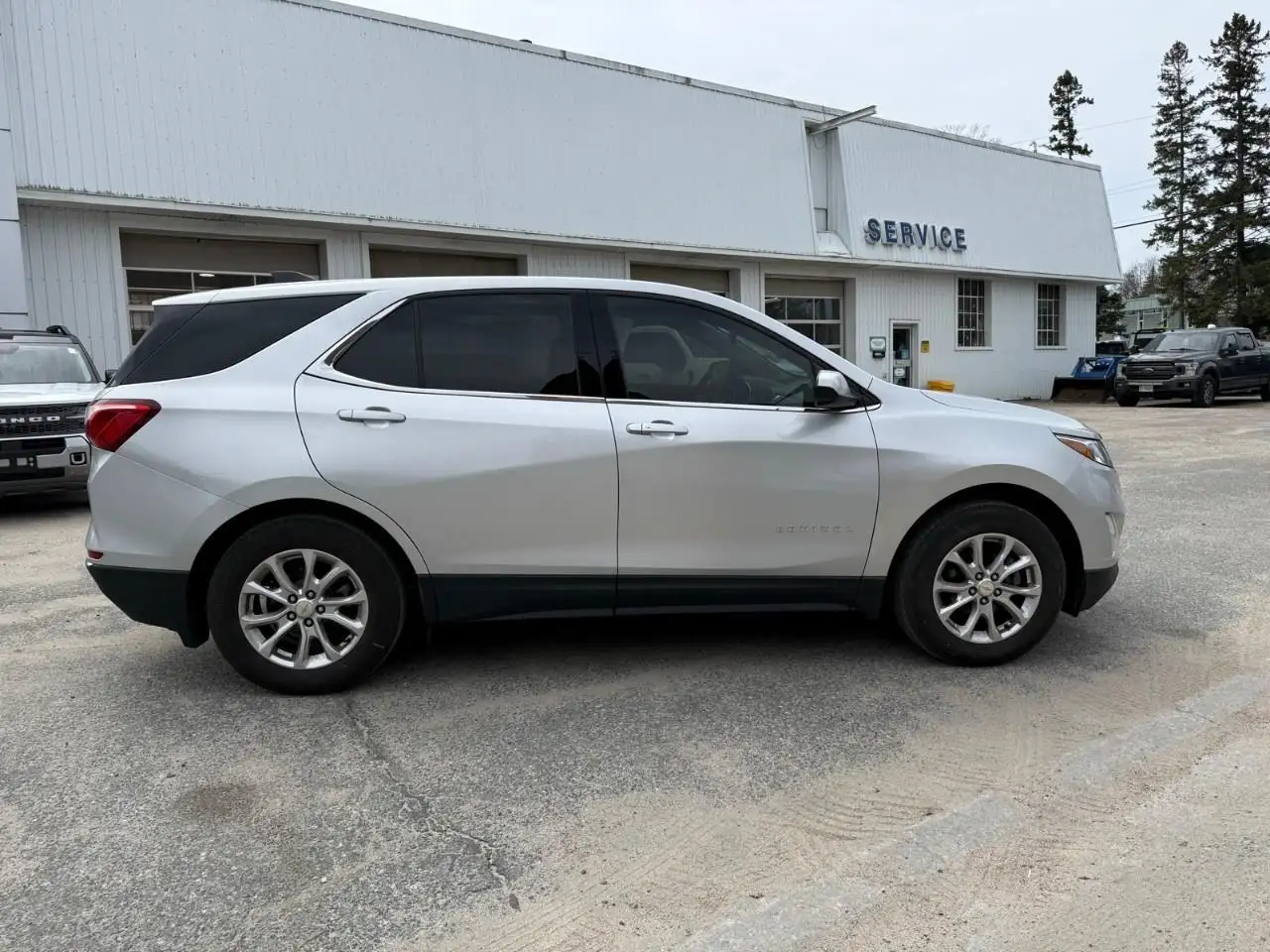 Chevrolet Equinox снимка Chevrolet Equinox