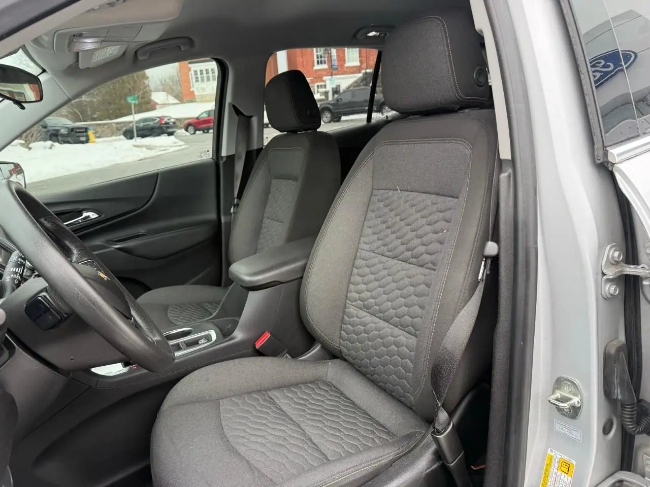 Chevrolet Equinox снимка Chevrolet Equinox