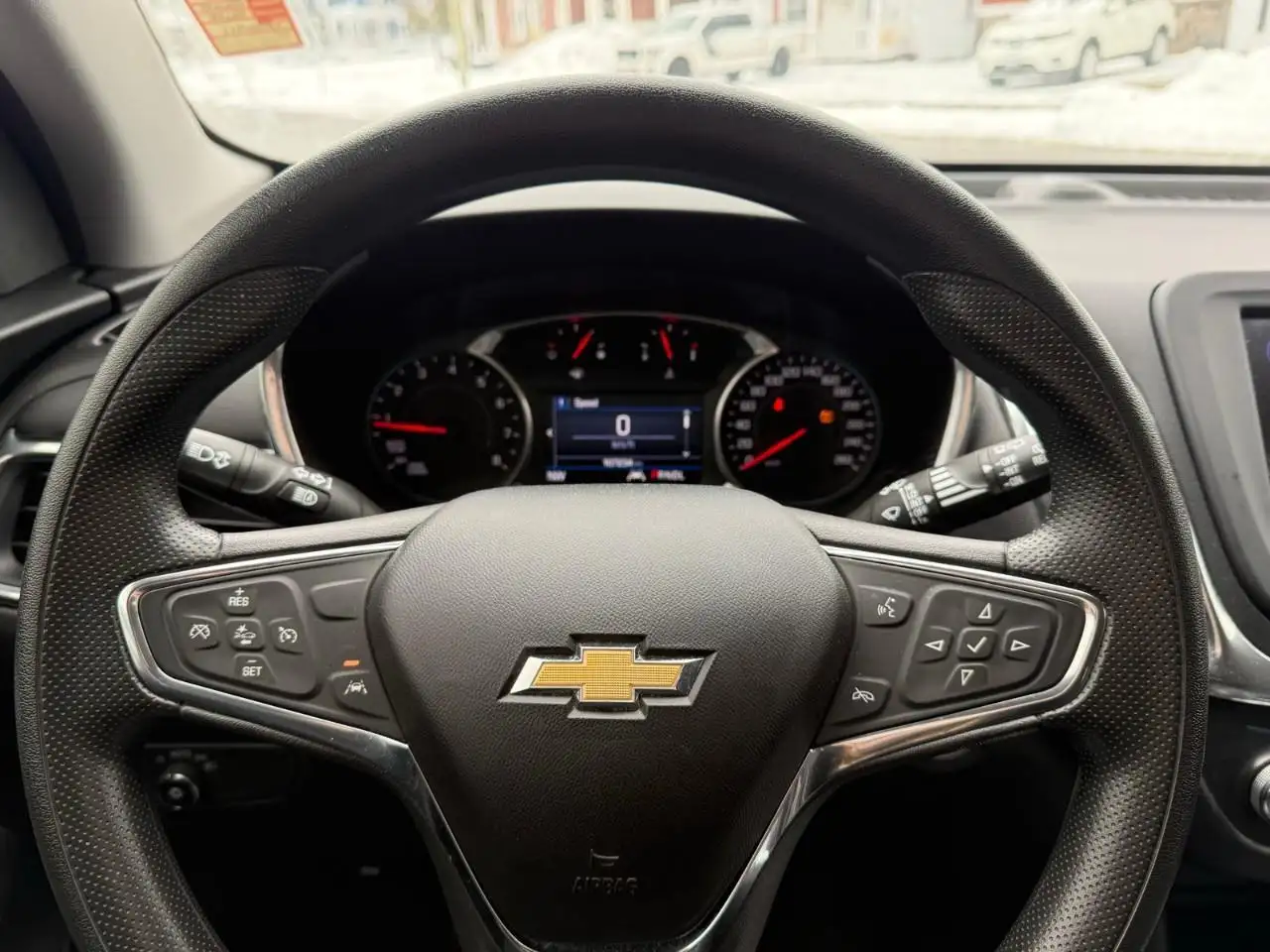 Chevrolet Equinox снимка Chevrolet Equinox