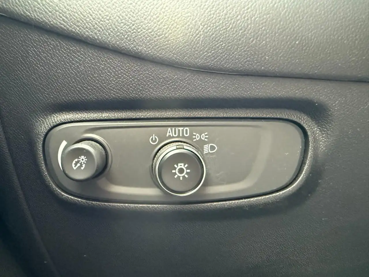 Chevrolet Equinox снимка Chevrolet Equinox