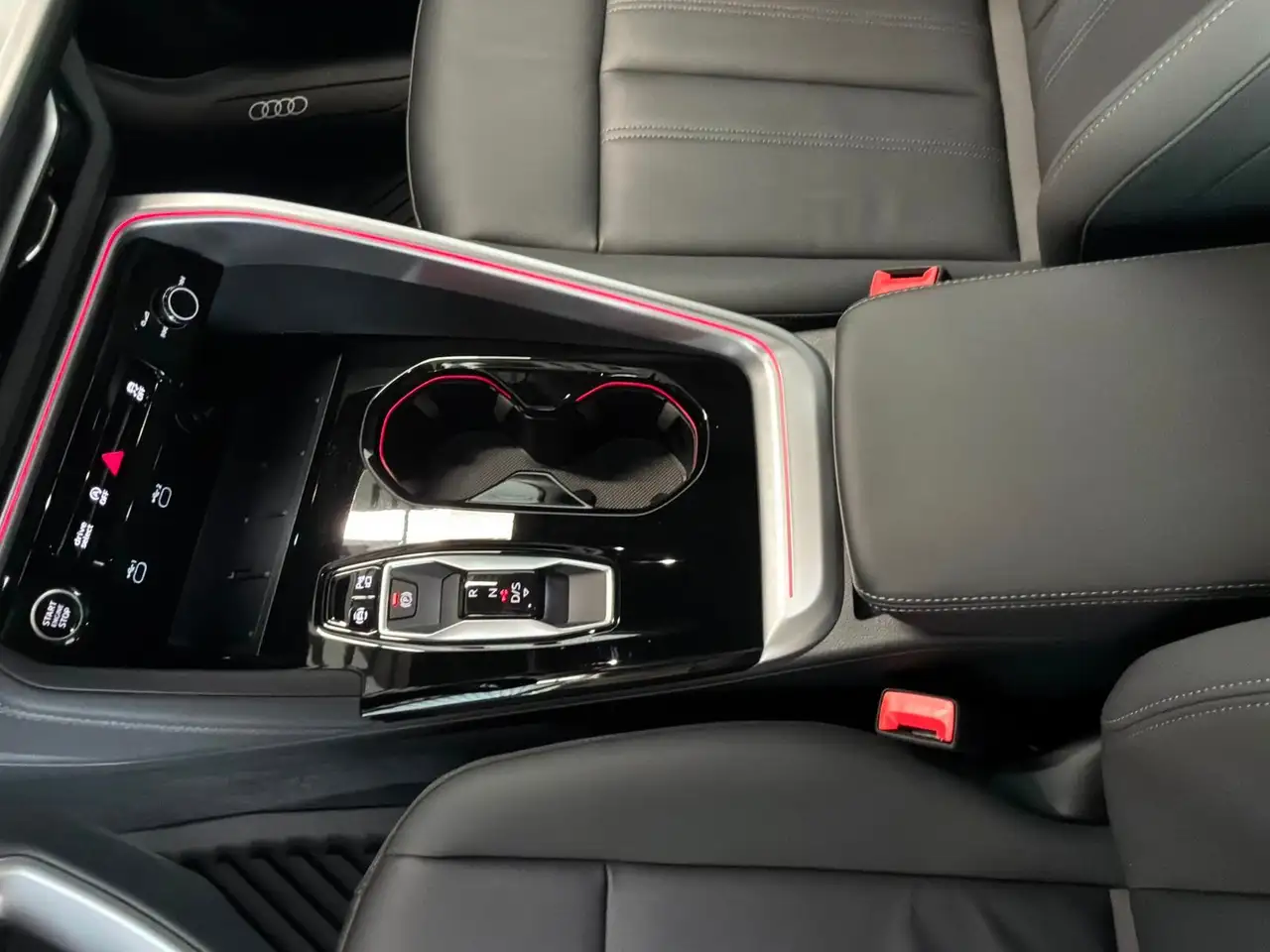 Audi Q5 photo Audi Q5
