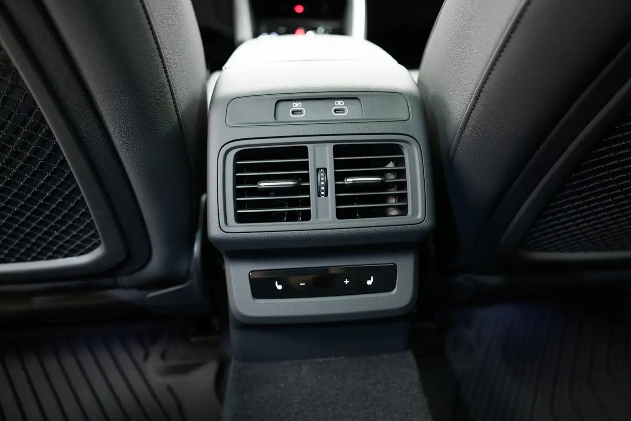 Audi Q5 снимка Audi Q5