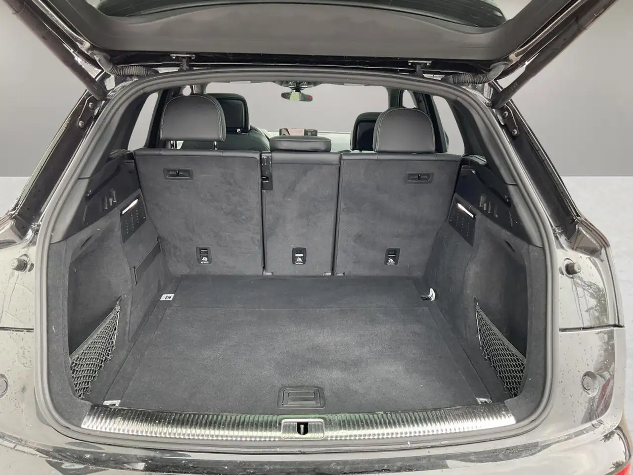 Audi Q5 снимка Audi Q5