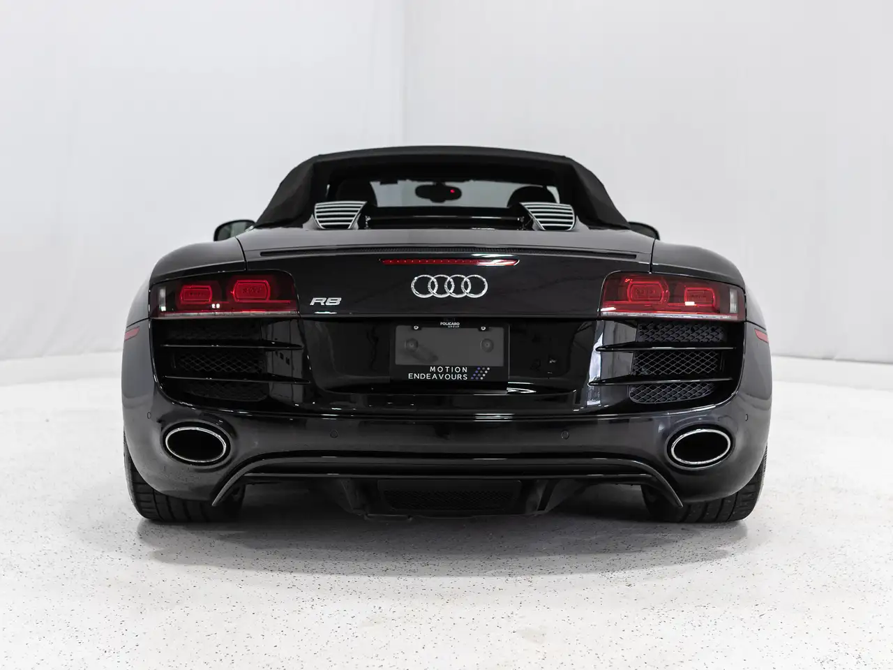 Audi R8 photo Audi R8