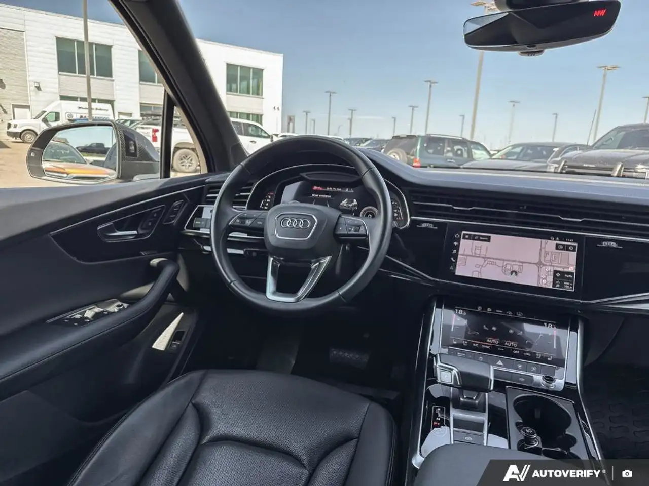 Audi Q7 снимка Audi Q7
