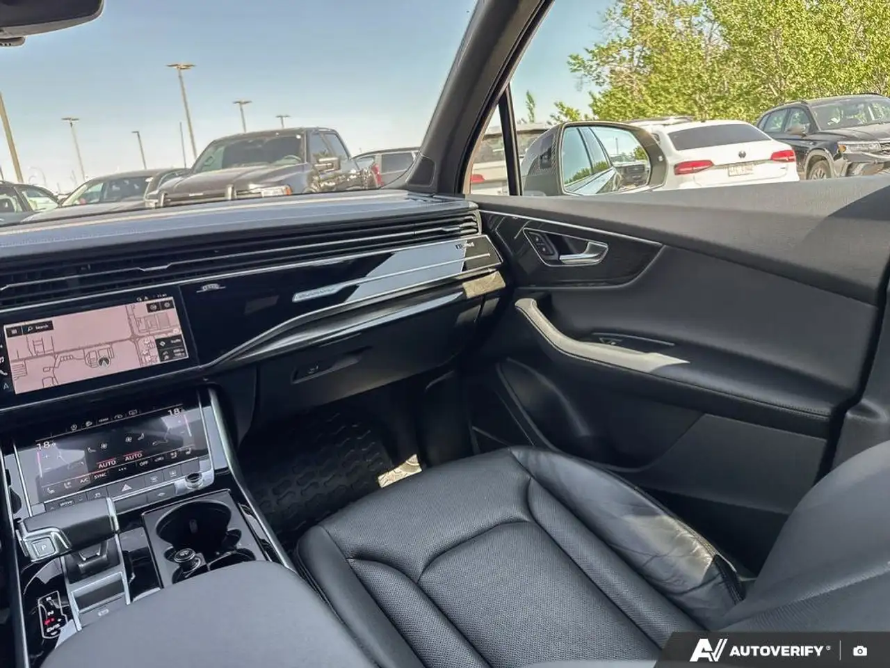 Audi Q7 снимка Audi Q7