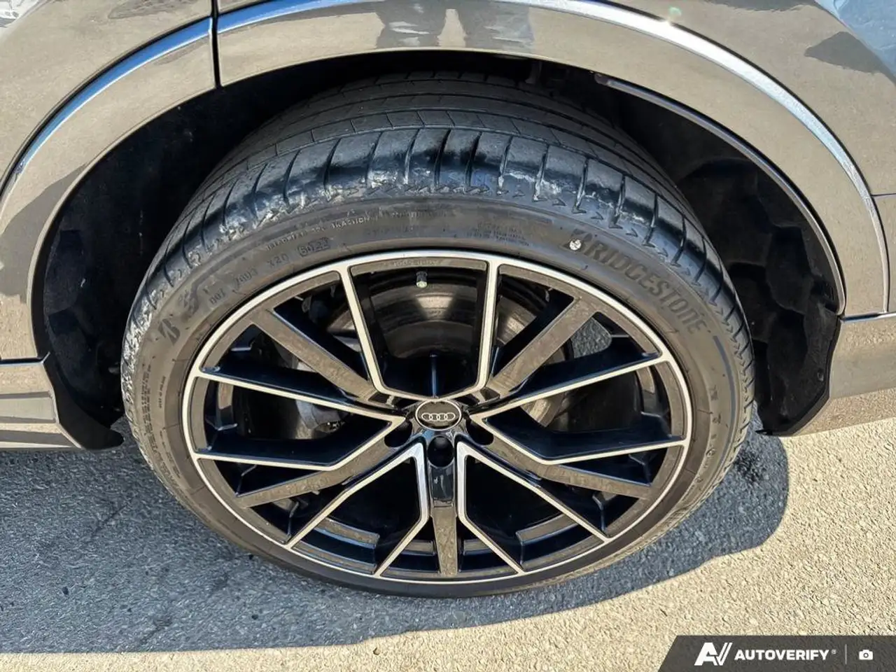 Audi Q7 снимка Audi Q7