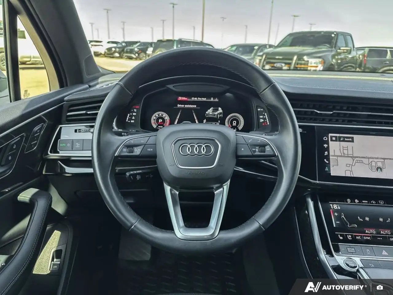 Audi Q7 снимка Audi Q7