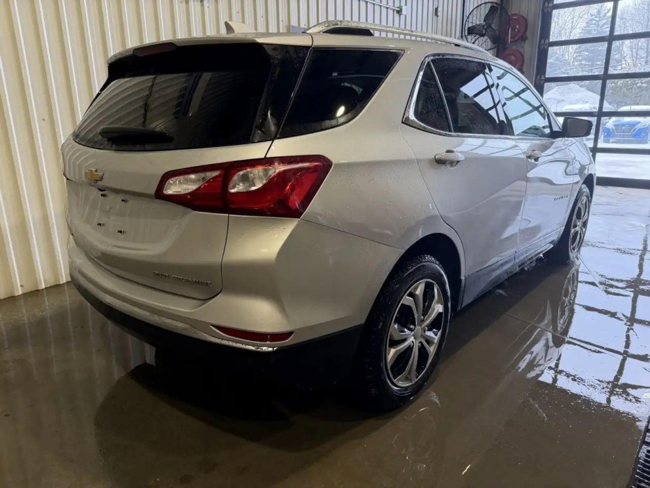 Chevrolet Equinox снимка Chevrolet Equinox