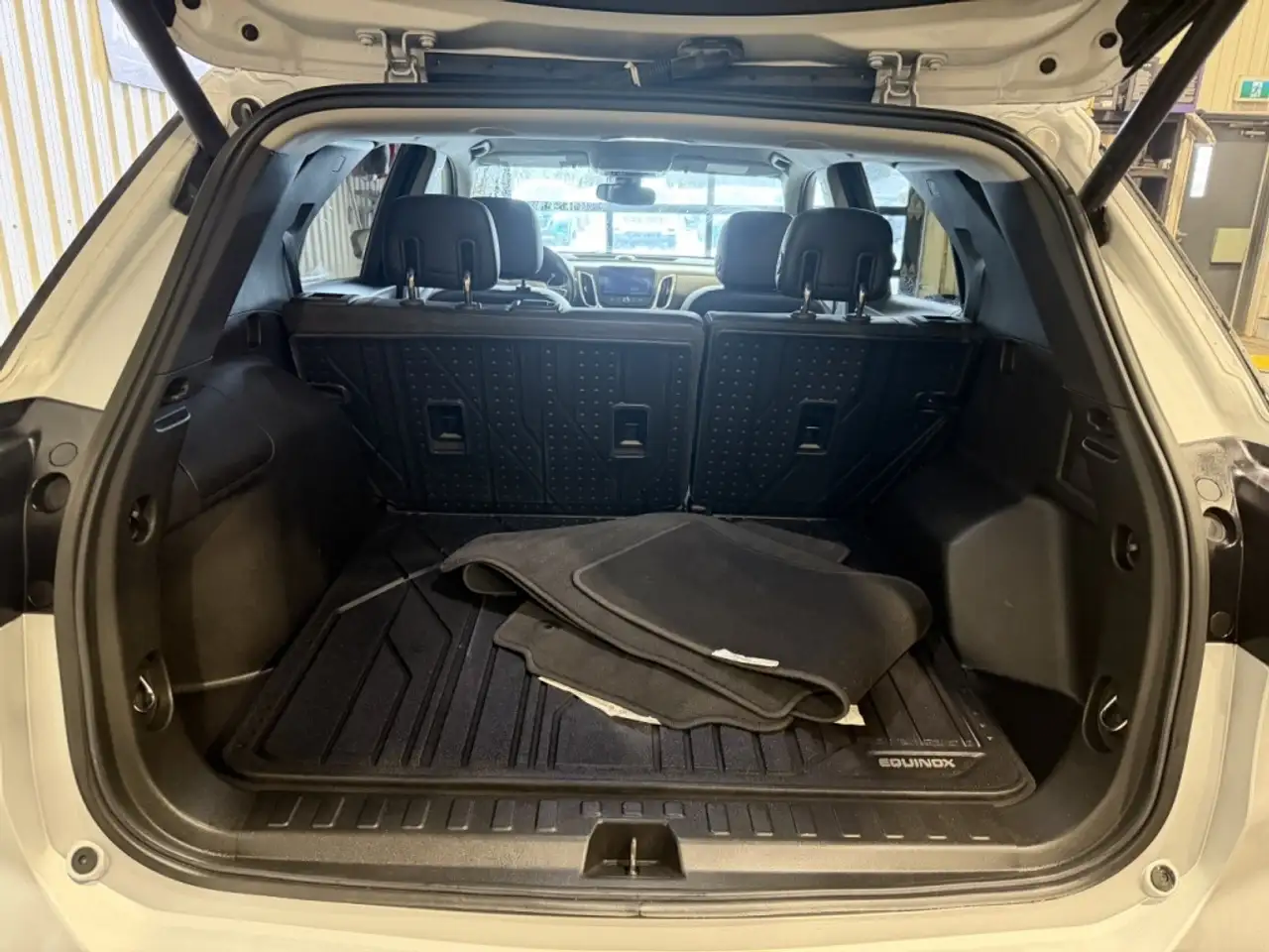 Chevrolet Equinox снимка Chevrolet Equinox