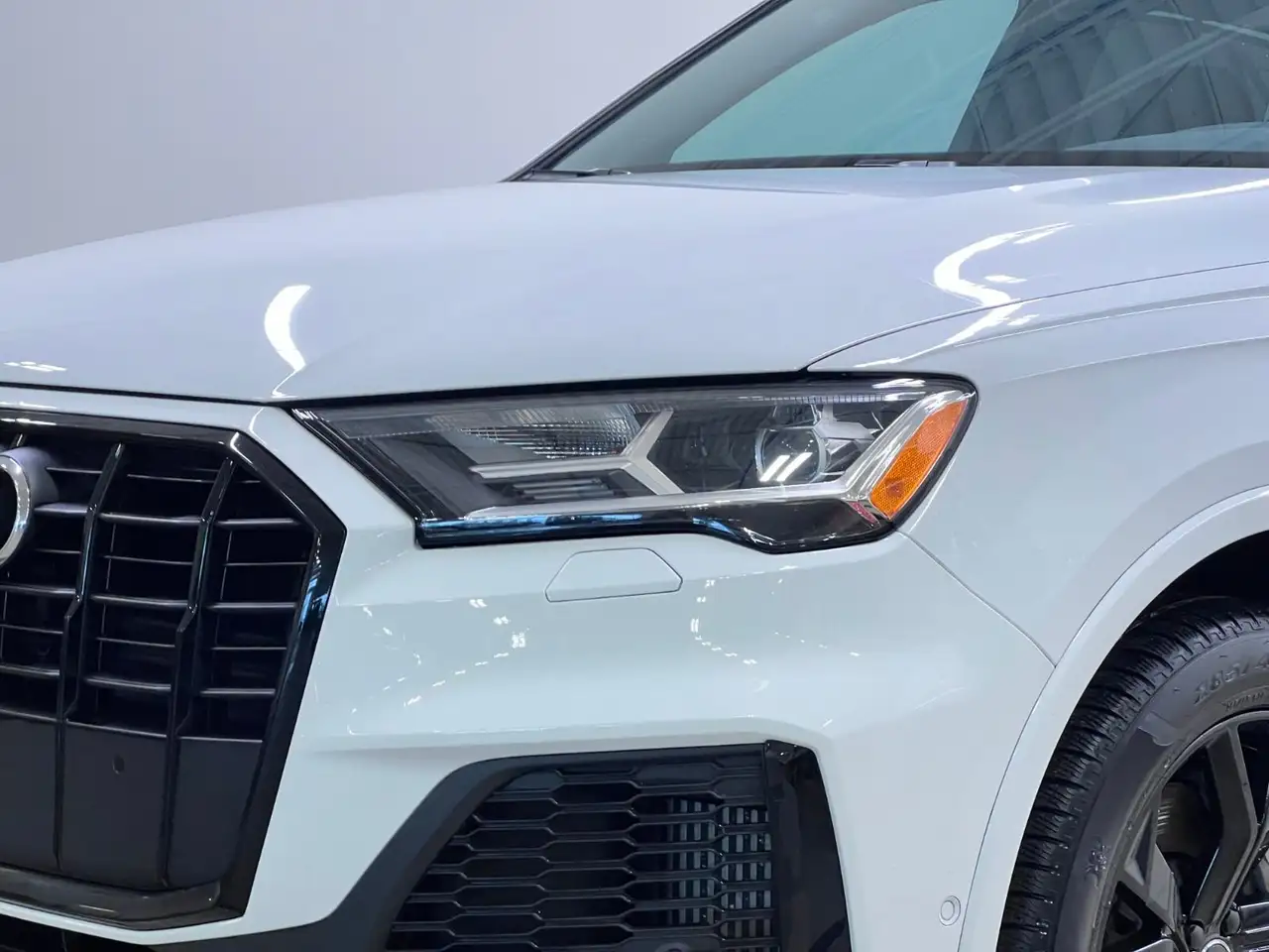 Audi Q7 снимка Audi Q7
