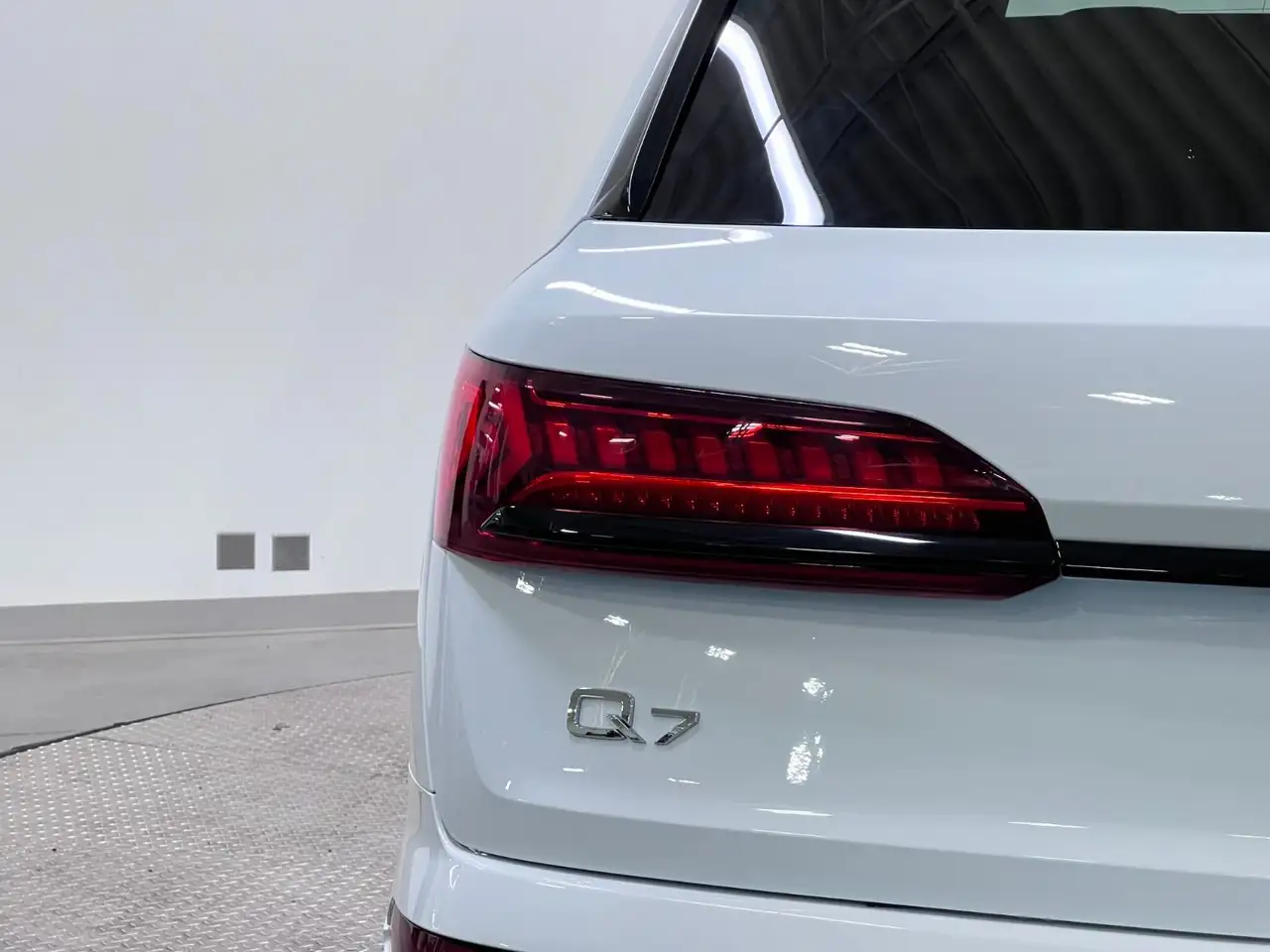Audi Q7 снимка Audi Q7