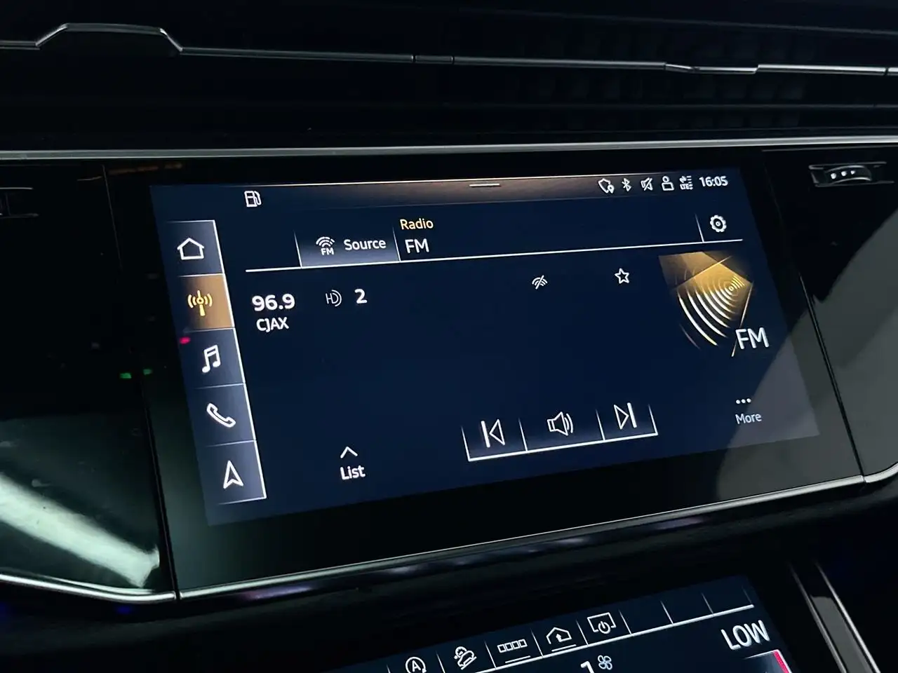 Audi Q7 снимка Audi Q7