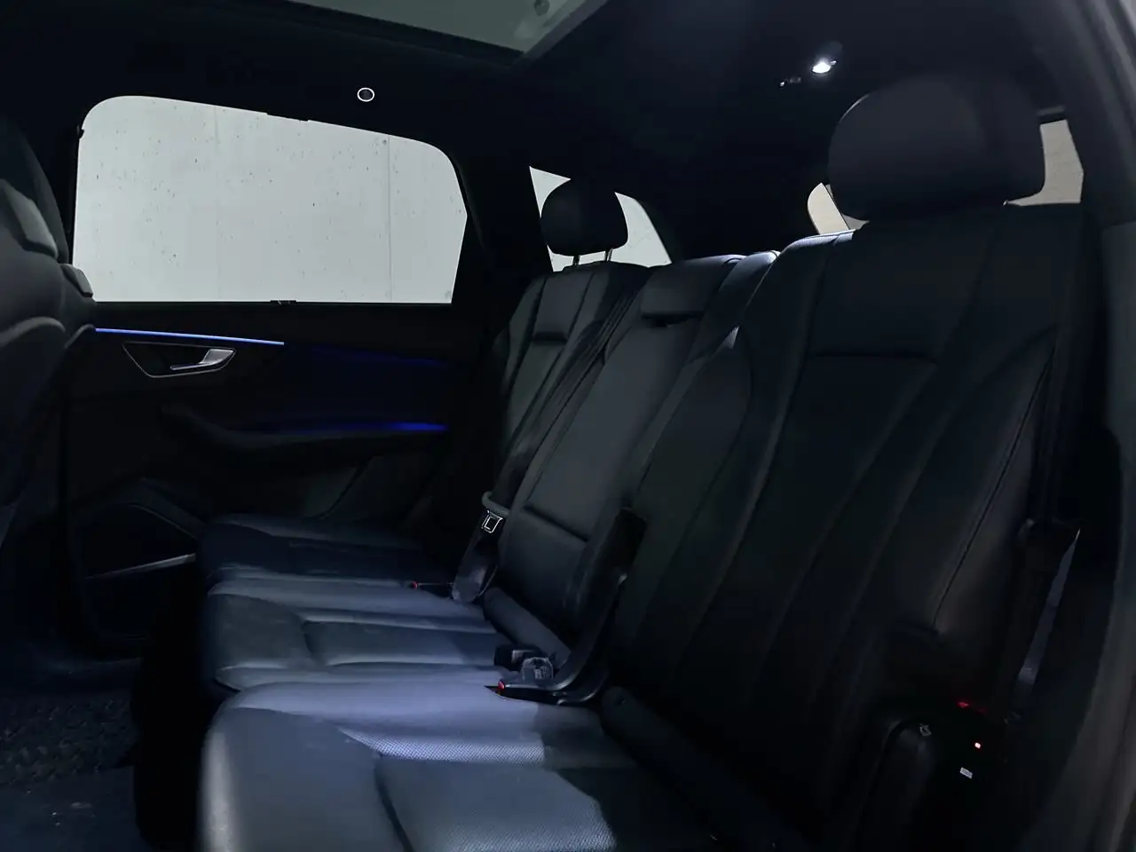 Audi Q7 снимка Audi Q7