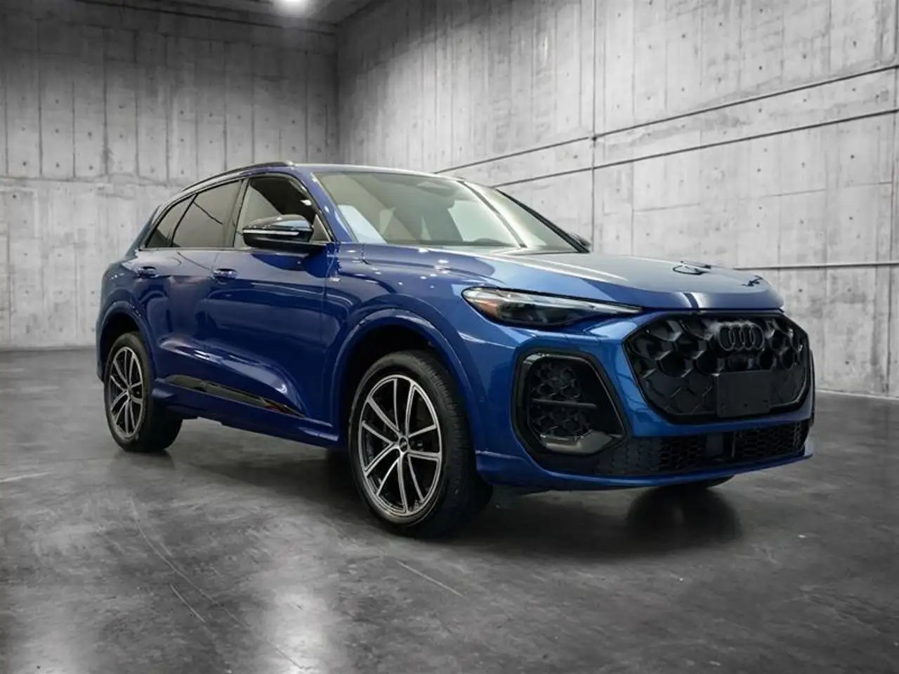 2025 Audi Q5 photo 2025 Audi Q5