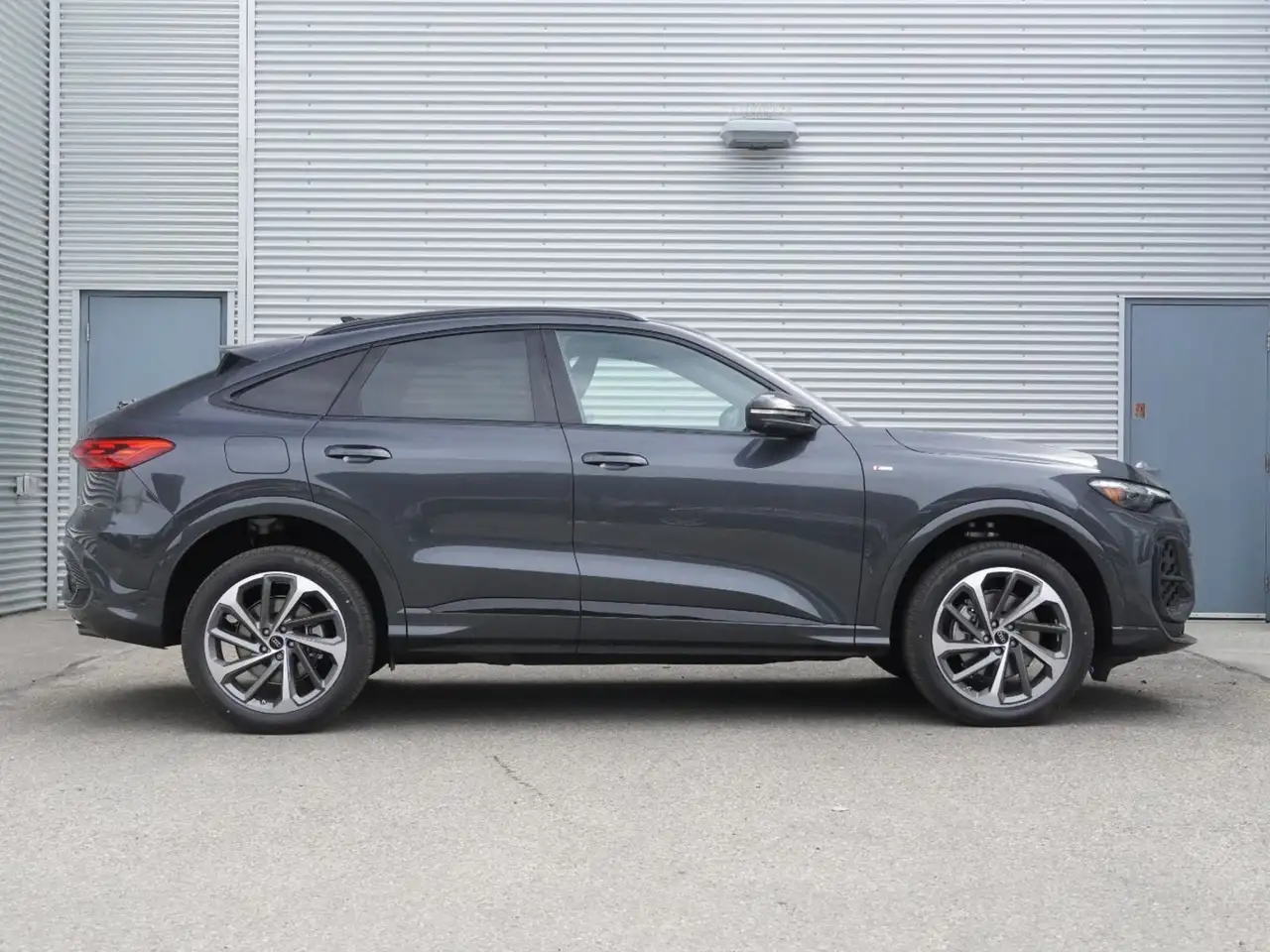 Audi Q5 снимка Audi Q5