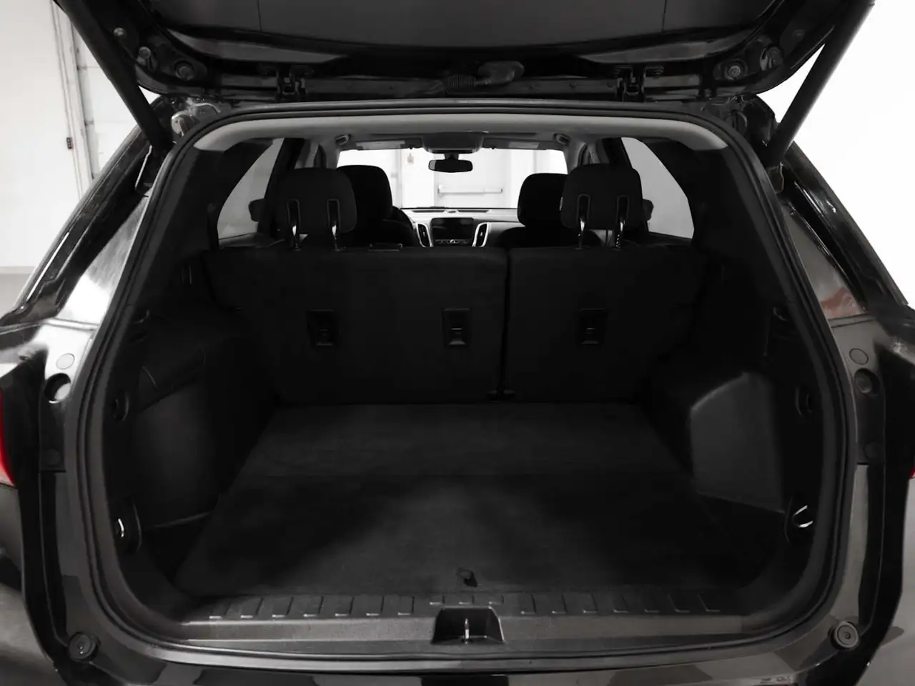 Chevrolet Equinox снимка Chevrolet Equinox